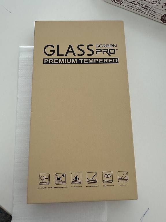 Cover & Protezioni schermo: Panzer Glass iPhone 15 pro Max  – Usato da Schliern b. Köniz venduto da rec_v6b5