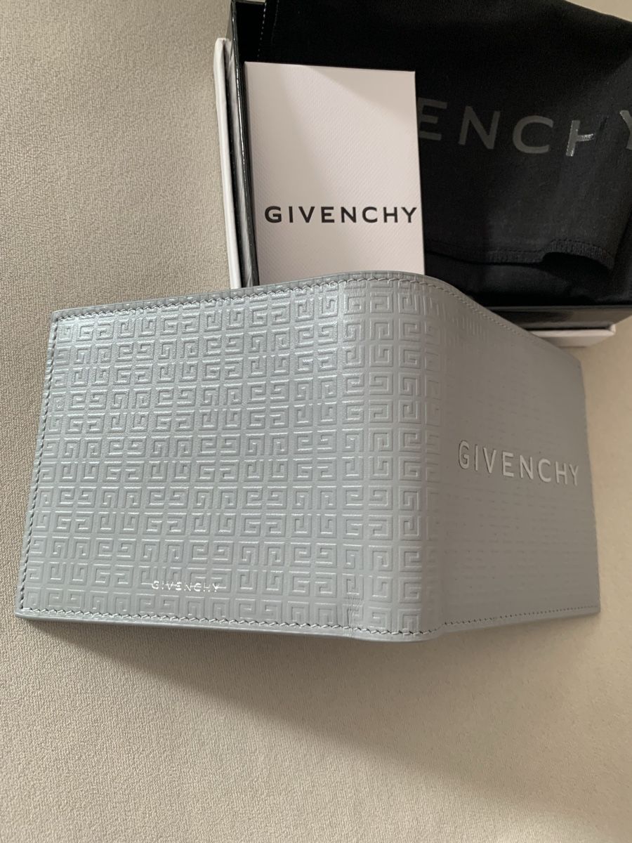 Givenchy Portafogli: Givenchy Geldbörse – Nuovo (secondo la descrizione) da Bergdietikon venduto da zor_856j 6