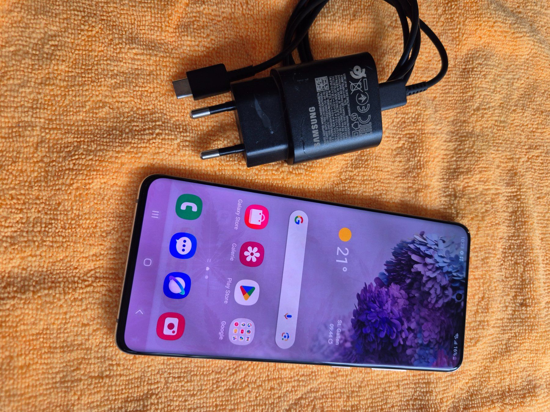 Samsung Handys / Smartphones: Samsung S20 plus 5G 12/128gb Duos white – Gebraucht aus St. Gallen von Juhasli