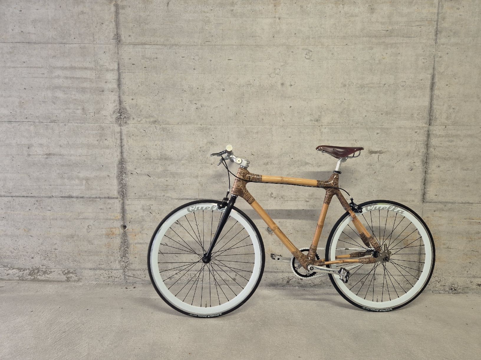 Biciclette: Stylisches Bambus Stadtvelo – Usato da Eschenbach SG venduto da Samsi85