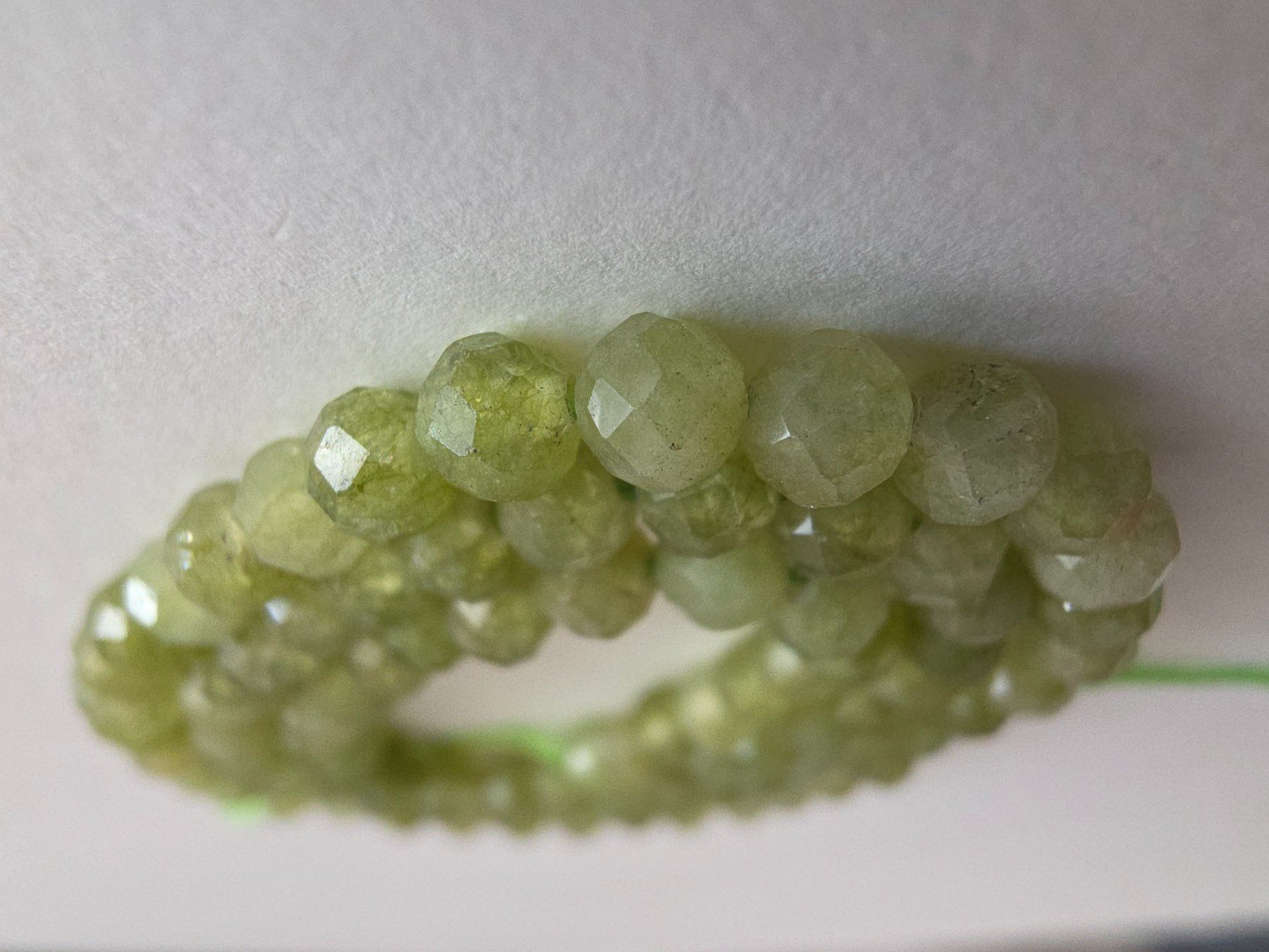 Minerali & Pietre curative: Peridot facettiert 4mm. Strang – Nuovo e nell'imballaggio originale da Menziken venduto da Mirager 2
