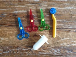 Set d'ustensiles pour faire de la pâte à modeler