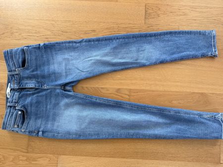 Damen Jeans ZARA Grösse 36 guter Zustand