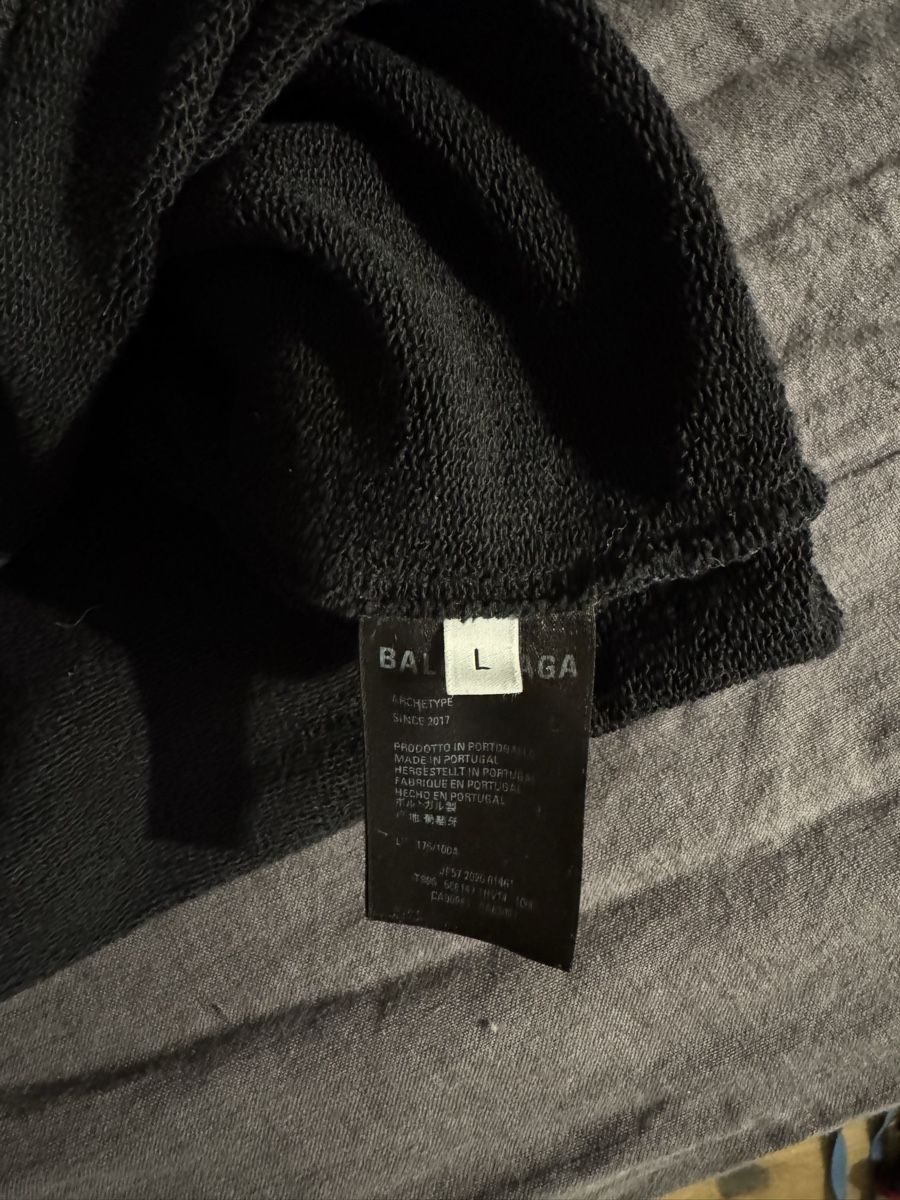 Balenciaga Maglioni & Felpe: Balenciaga pullover Schwarz, Grösse L, – Usato da St. Gallen venduto da Fabiennevogler