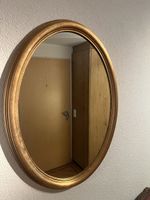 Wandspiegel oval mit goldenem Rahmen guter Zustand