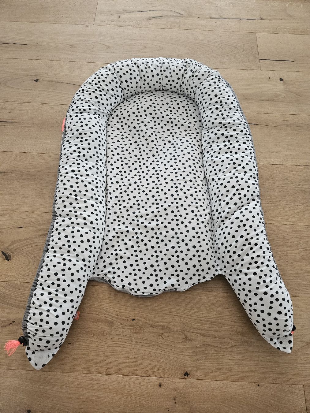 Coussins: Babynest (Nestchen) Done by Deer – D'occasion à Grüsch par Brola41 2