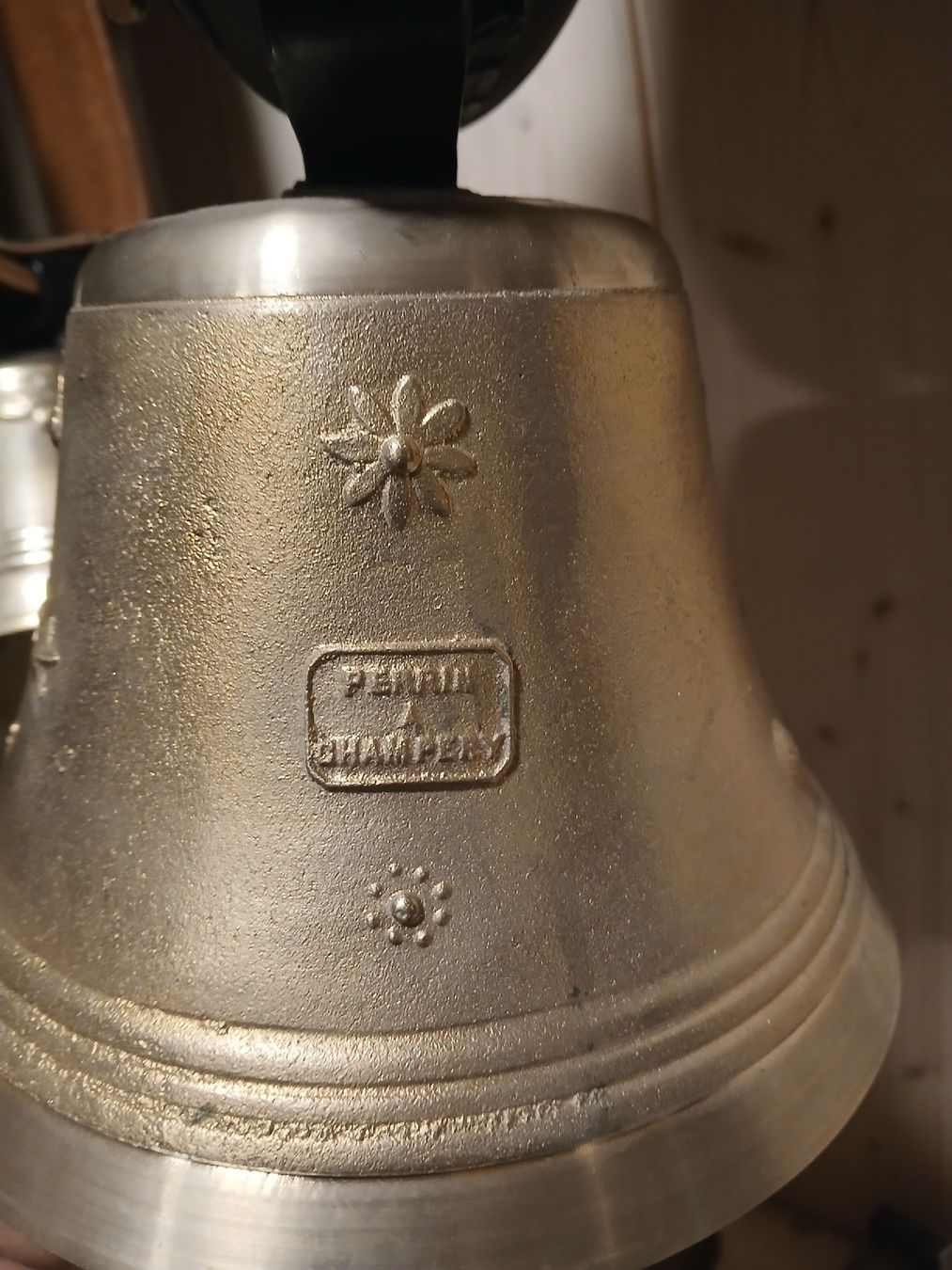 Cloches & sonnailles: schöne Perrin Glocke – Neuf (Voir description) à Eggiwil par Jennisweid 1