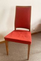 Vintage Stuhl 60er Jahre mit rotem Bezug, Holzgestell