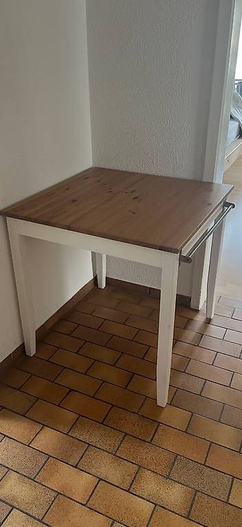 Tavoli: Ikea Tisch  – Usato da Zürich venduto da heppan