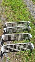 4 Metall-Treppentritte 900 mm für Bautreppe