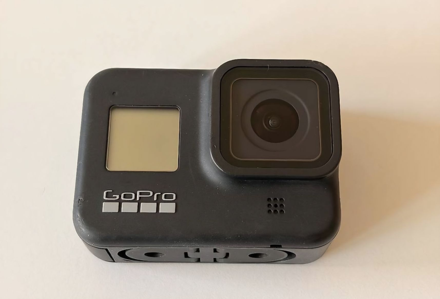 Gopro Action Cam: Caméra GoPro hero 8 er accessoires  – D'occasion à Bramois par Djoule87