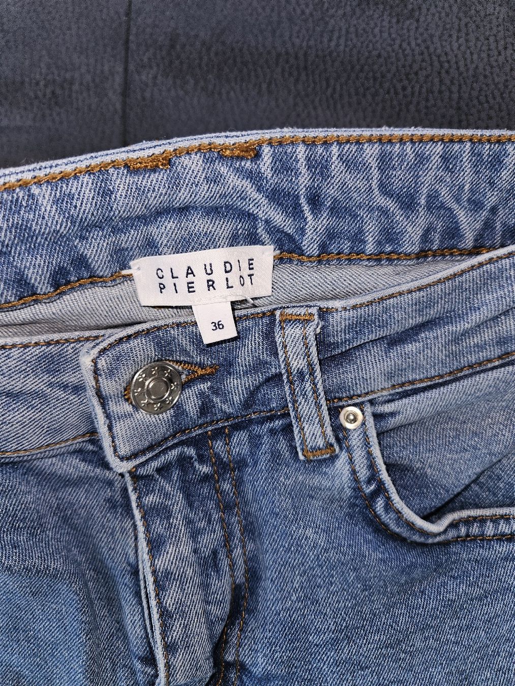 Claudie Pierlot Jeans: Claudie Pierlot Jeans 36 – Usato da Zetzwil venduto da April99 1