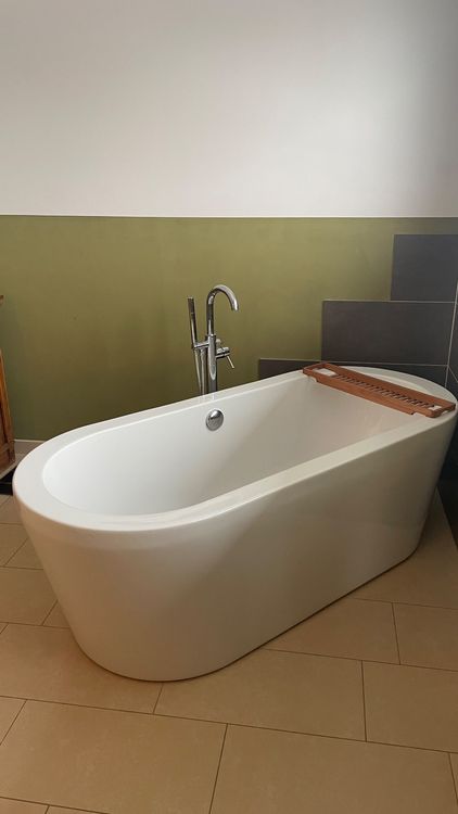 Badewanne mit Armatur freistehend Kaufen auf Ricardo