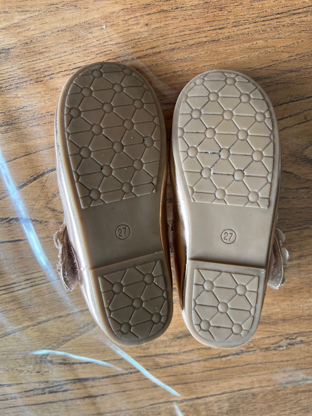 Schuhe für Mädchen: Mädchen Schuhe, Ballerinas, Gold, Grösse 27 – Gebraucht aus Veltheim AG von kronecker 1