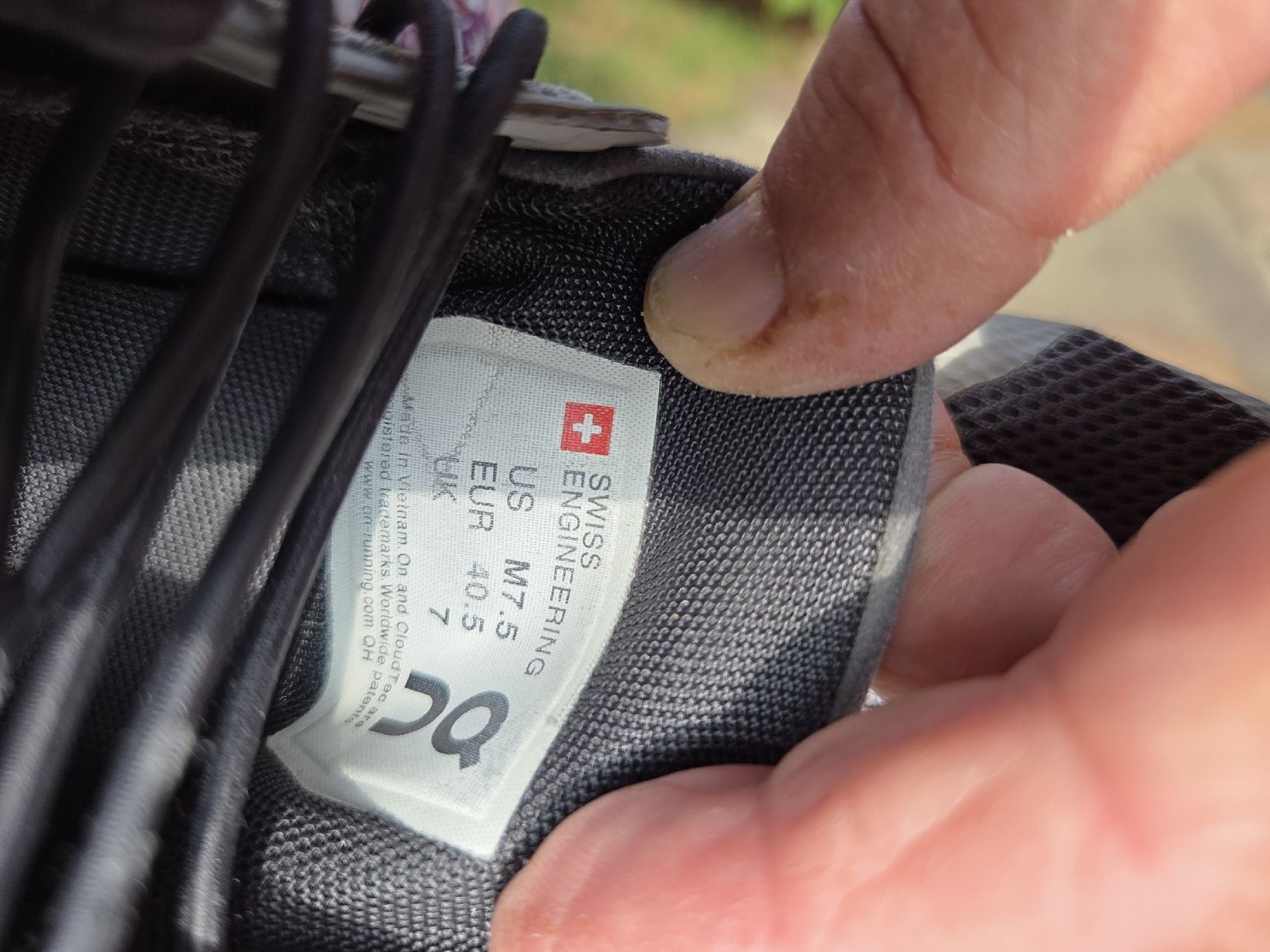 On Scarpe da uomo: ON Cloud Schuhe Herren Grösse 40.5 grau  – Usato da Winterthur venduto da cherzli02 5