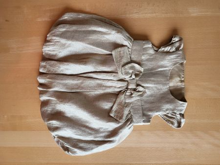 Wunderschönes Kleid Gr. 74/80