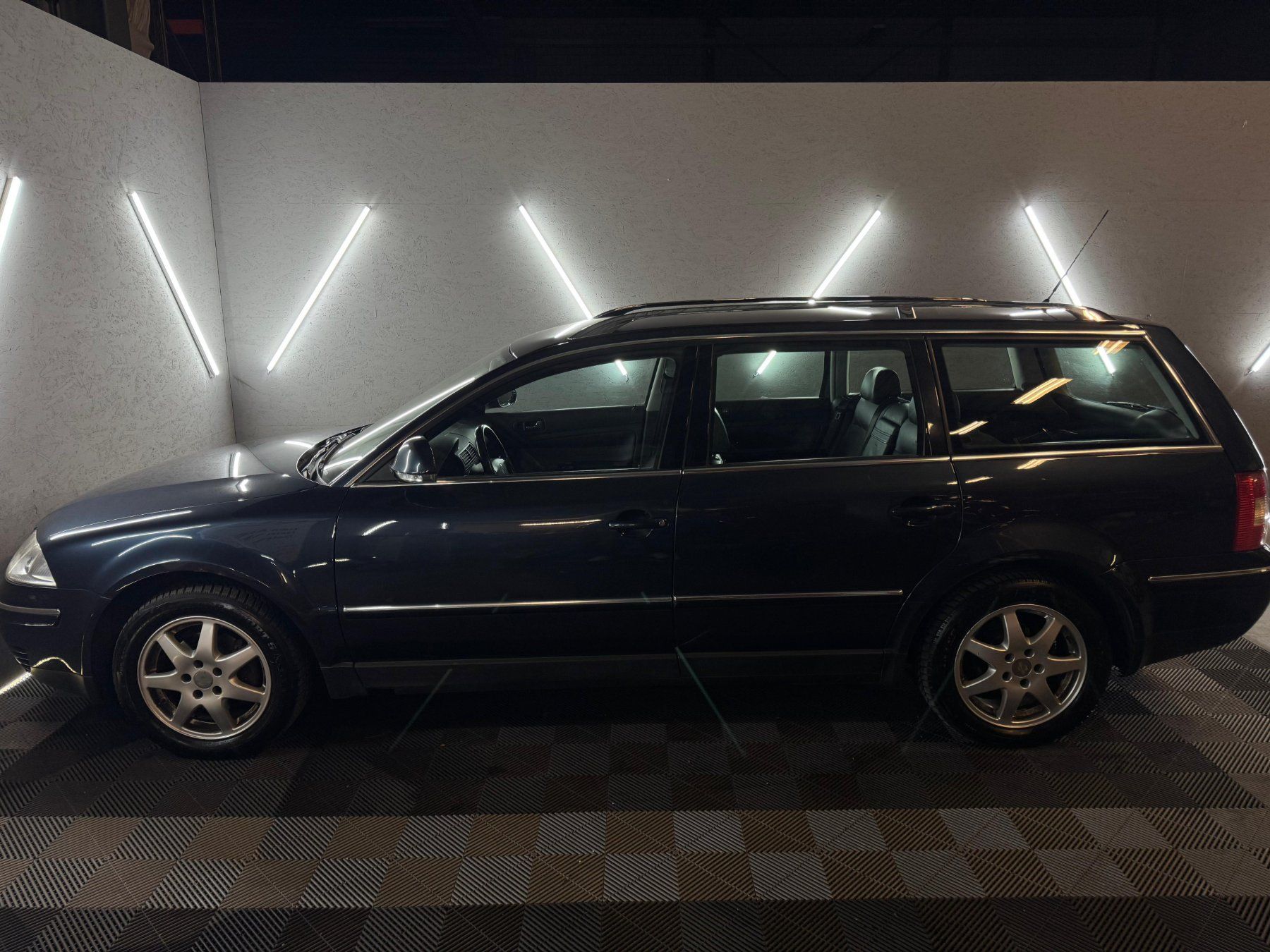 VW Automobili: VW Passat Variant 2.0 TDI Highline *frisch ab MFK* – Usato da Lienz venduto da D.Z.0709 3