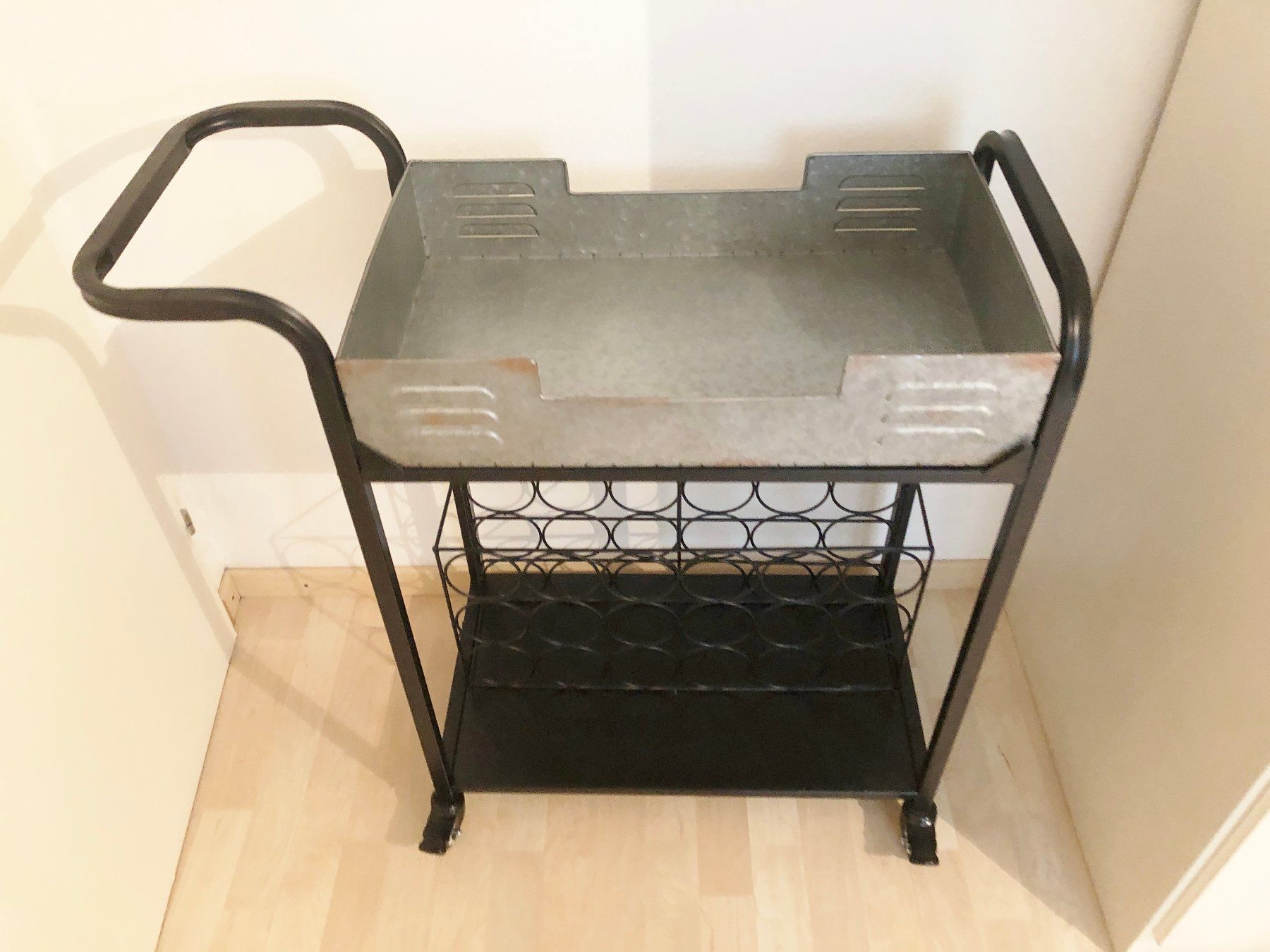 Servierwagen: Bar oder Servierwagen – Neu (gemäss Beschreibung) aus Glattbrugg von Ariel012 5