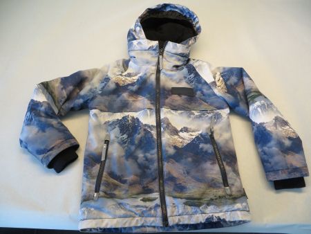 Molo Winterjacke Gr.140 Snowy Mountains für Boys or Girls