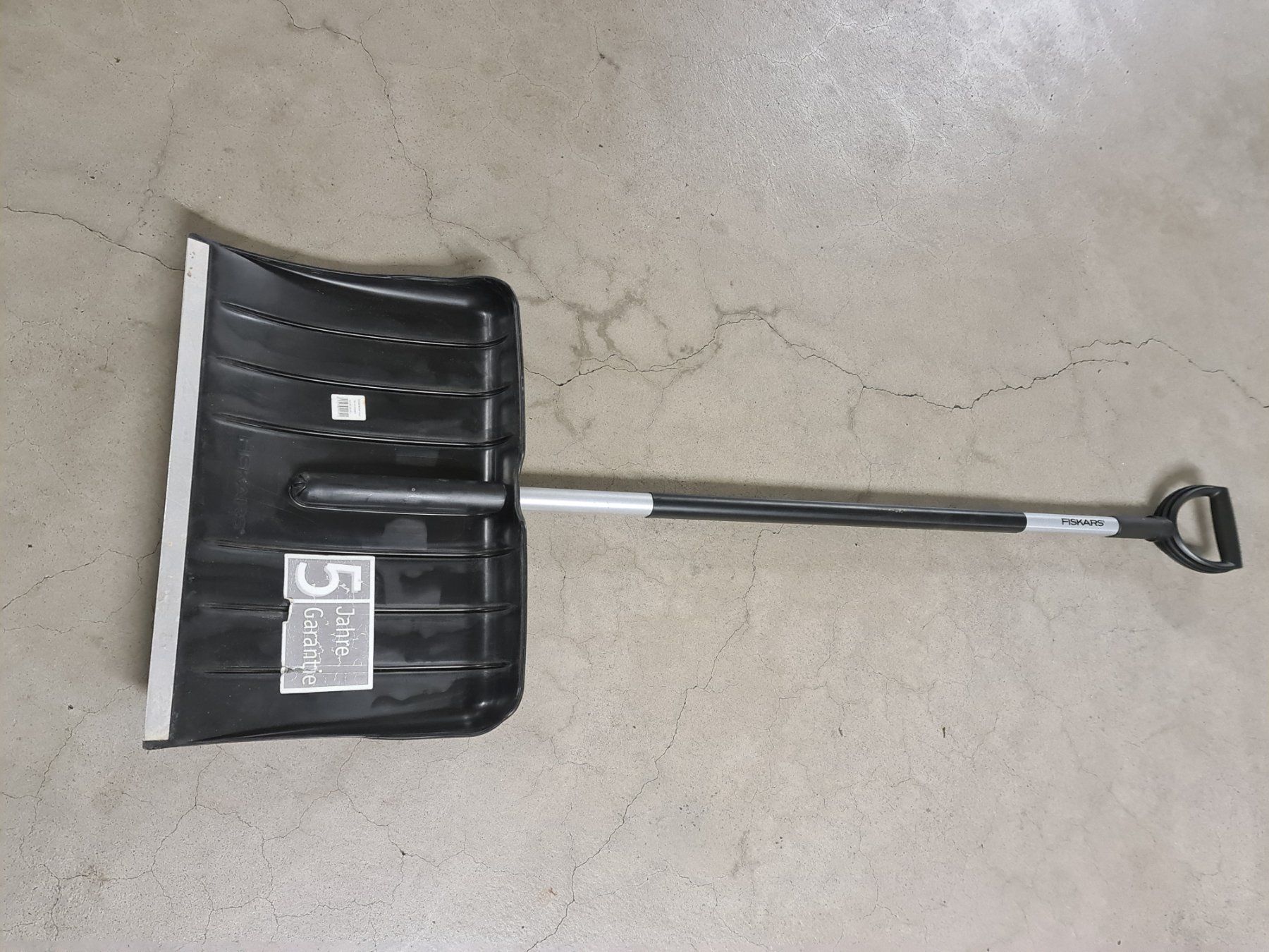 Fiskars Tutti gli attrezzi: Schneeschaufel Fiskars Neu – Usato da Baar venduto da zagi09 1
