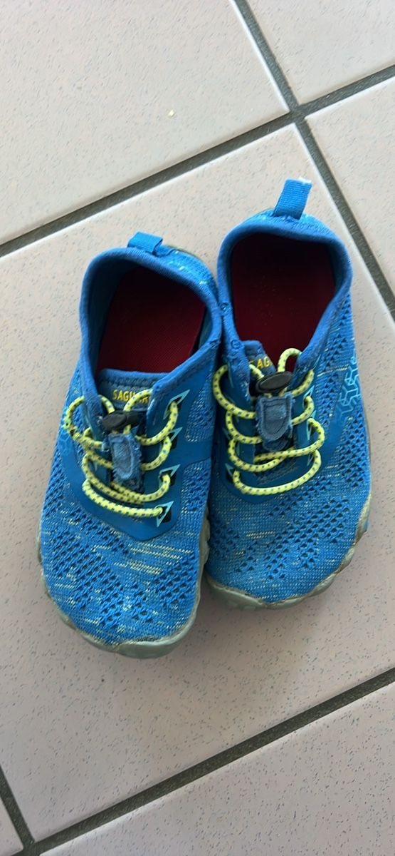 Schuhe für Jungen: Chaussures barefoot Saguaro – Gebraucht aus Fribourg von marlenep85