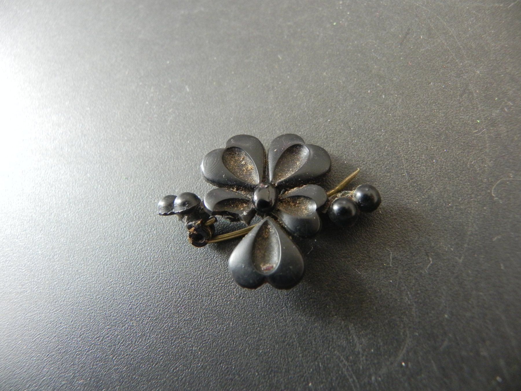 Spille & Fermagli: Alte Schmuck Brosche - Blumen Motiv – Usato da Biel/Bienne venduto da Gogolozi