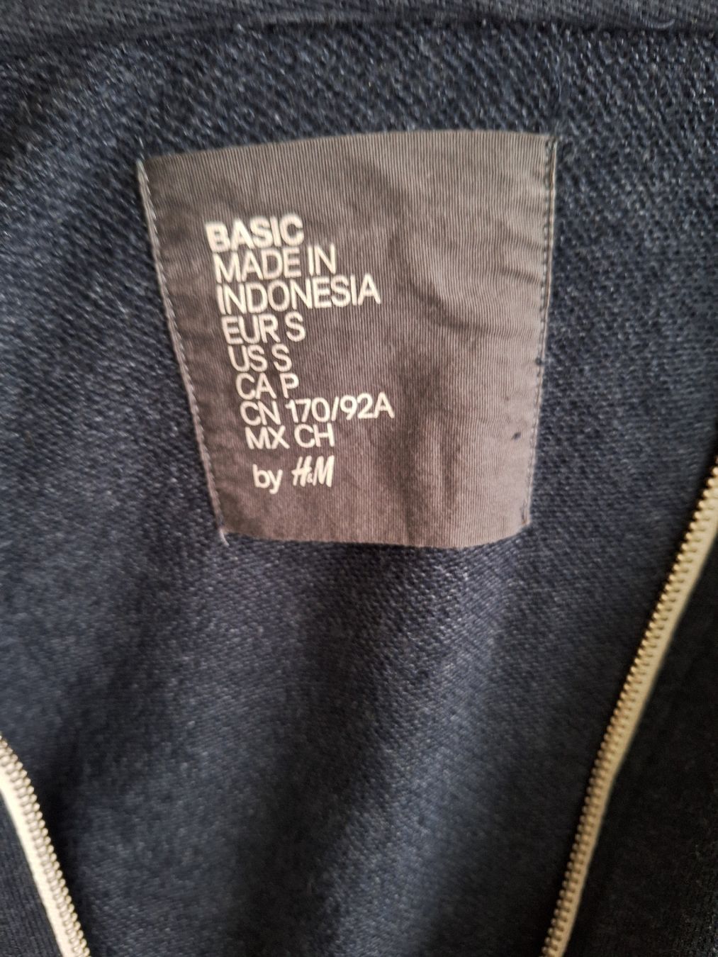 H&M Jacken: H&M  HODDIE - Dunkel Blau – Gebraucht aus Steinhausen von togoraul123 1