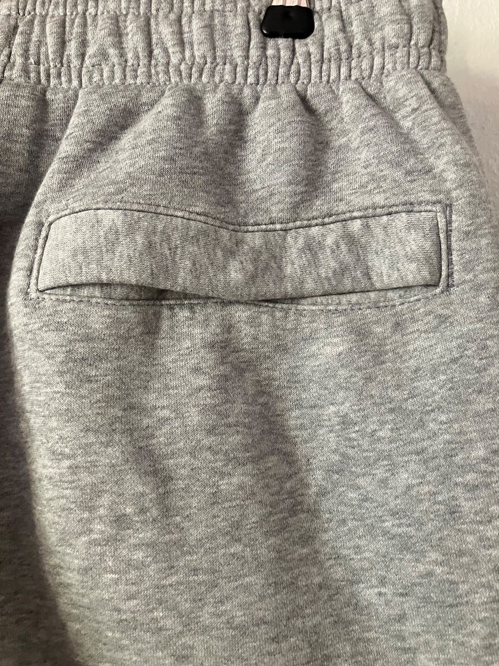 Nike Hosen: Graue Nike Jogginghose, Grösse S – Gebraucht aus Zürich von MonkeyTunes 2