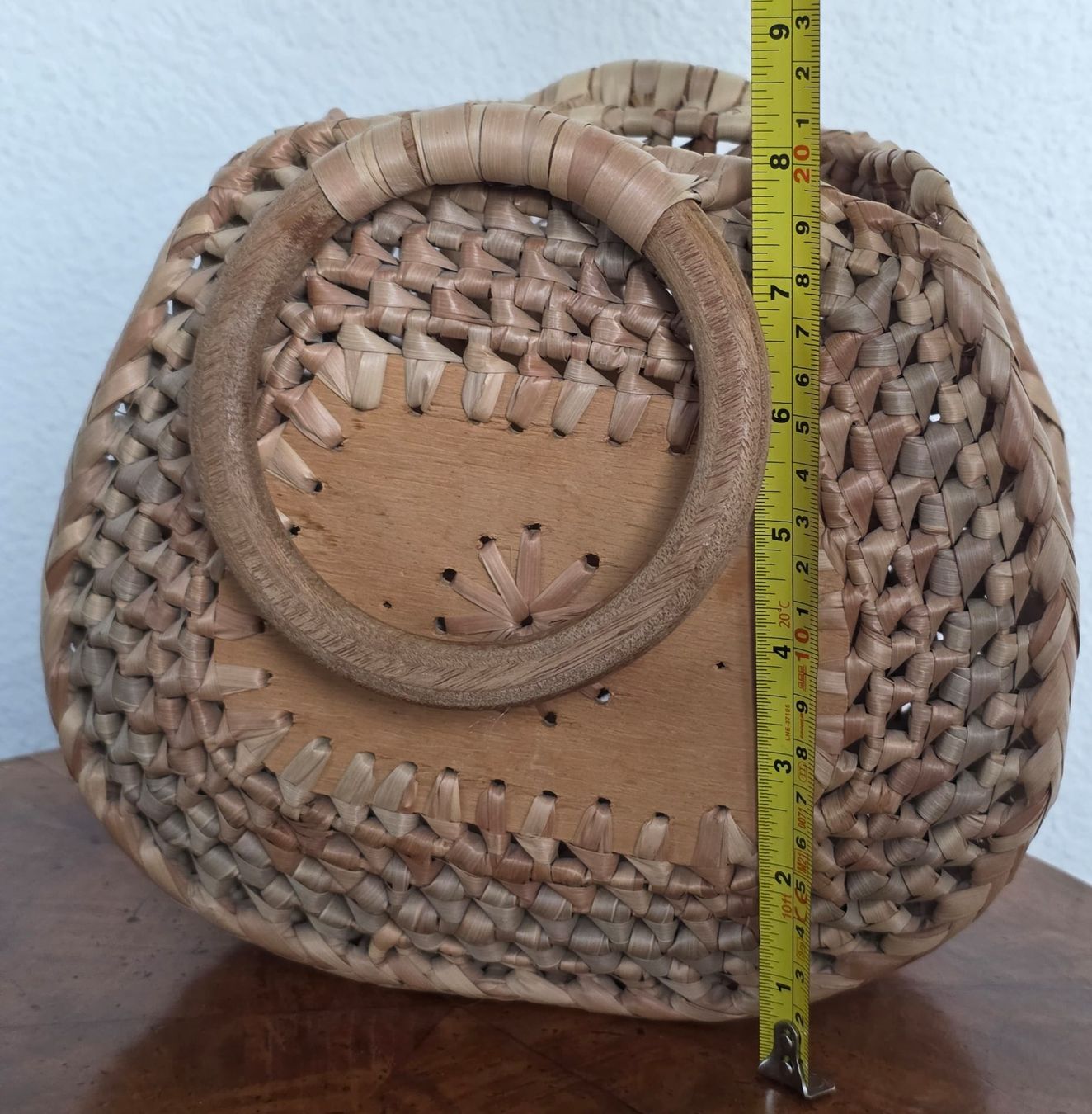 Borse da donna: Vintage Korbtasche mit Holzgriffen, einzigartig! – Usato da Rheinsulz venduto da Dred 7