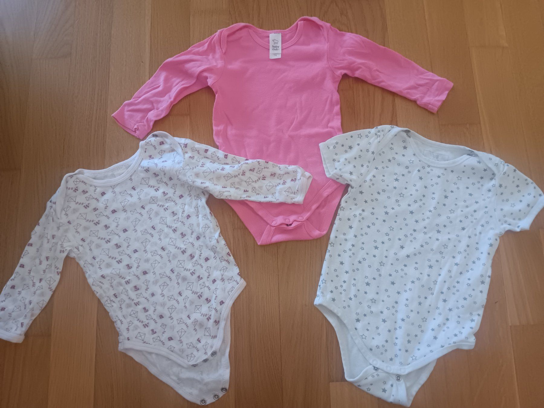 Lotti & Set di vestiti: Baby Kleider ,Grösse 74 /6-9 Monate – Usato da Oftringen venduto da WufffWuff 2