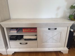 Landhaus TV- Möbel| Sideboard | Holz Hell | Stauraum |Modern