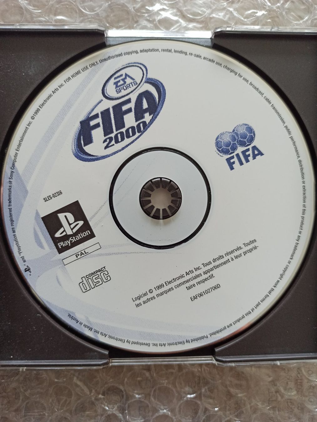 Giochi: FIFA 2000 PS1 – Usato da Oberweningen venduto da mar_87mx 3