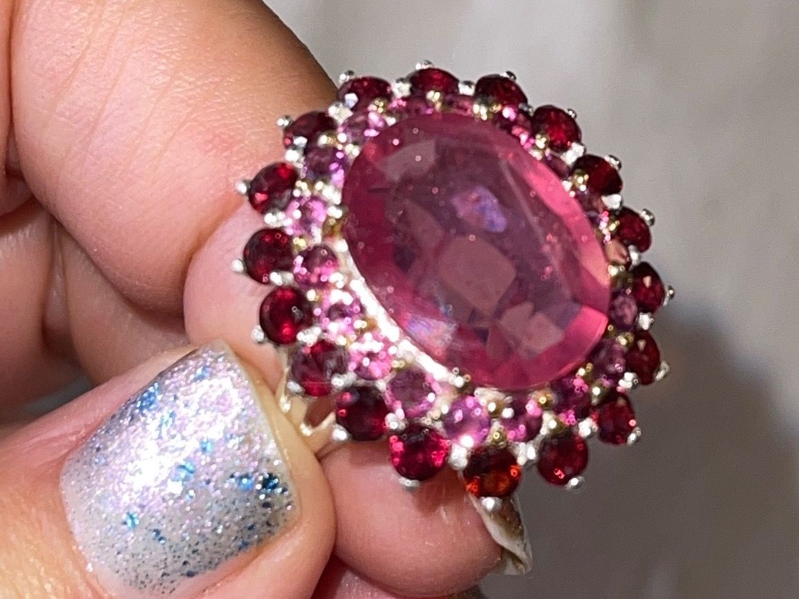 Llan Valls Joies Anelli: Mozambique Natural Heated Ruby Classic Ring SS925 10cts – Nuovo (secondo la descrizione) da Birsfelden venduto da Brut 4
