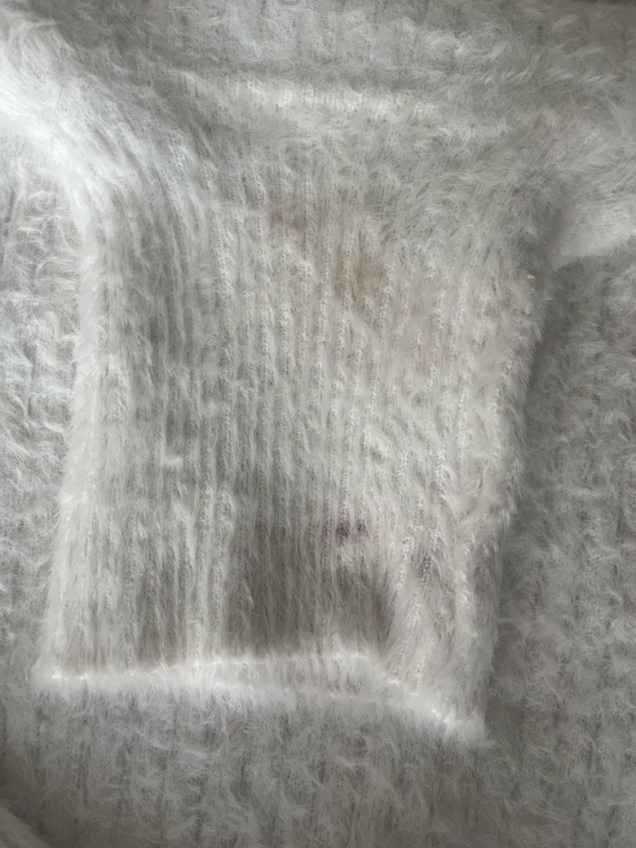 Maglioni & Felpe: Weisser flauschiger Pullover mit Rollkragen Grösse S – Usato da Arch venduto da sibylle.anne 3