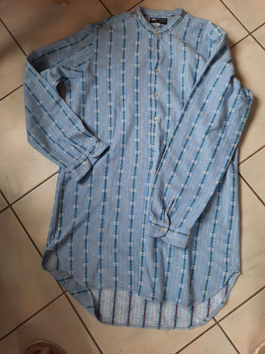 Altra biancheria intima: VÊTEMENT DE NUIT, taille 40 – Usato da Le Locle venduto da marylise01 2