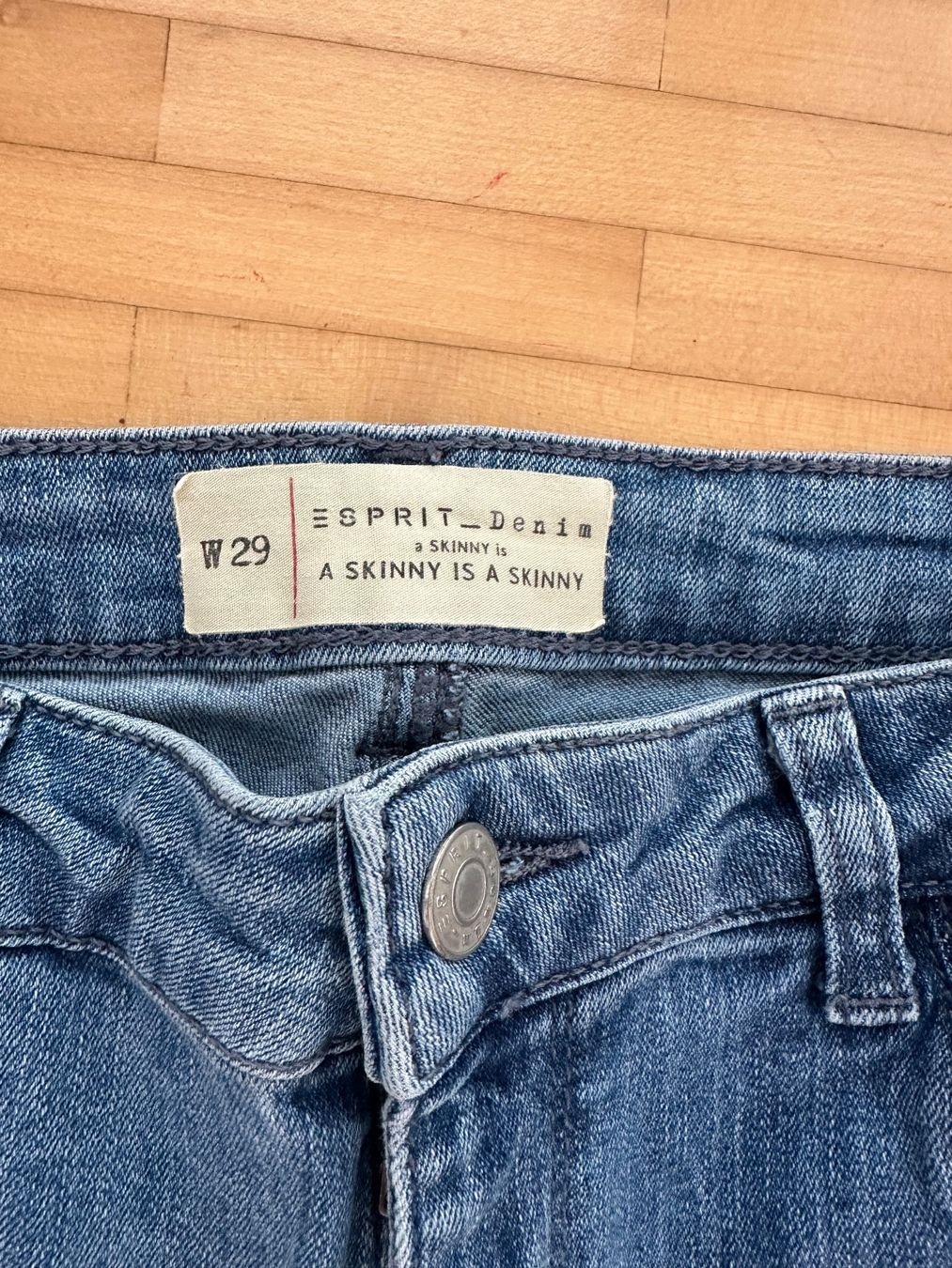 Esprit Jeans: ESPRIT Ankle-Jeans Skinny W29 – Gebraucht aus Würenlos von gtvlady_82 1