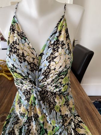 Robe longue fleurie MNG,  L, parfait pour l'été!