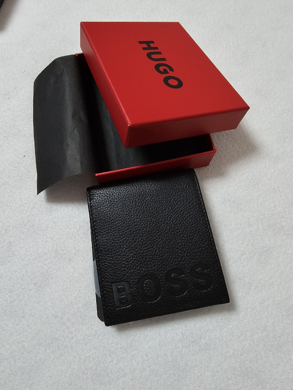 Hugo Boss Brieftaschen: Boss Geldbeutel NEU – Neu und originalverpackt aus Amriswil von newschweiz 1