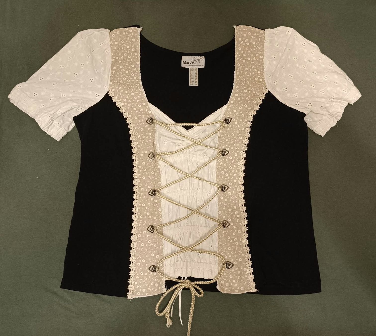 Blusen: Trachtenbluse – Gebraucht aus Reichenburg von __rebbi__