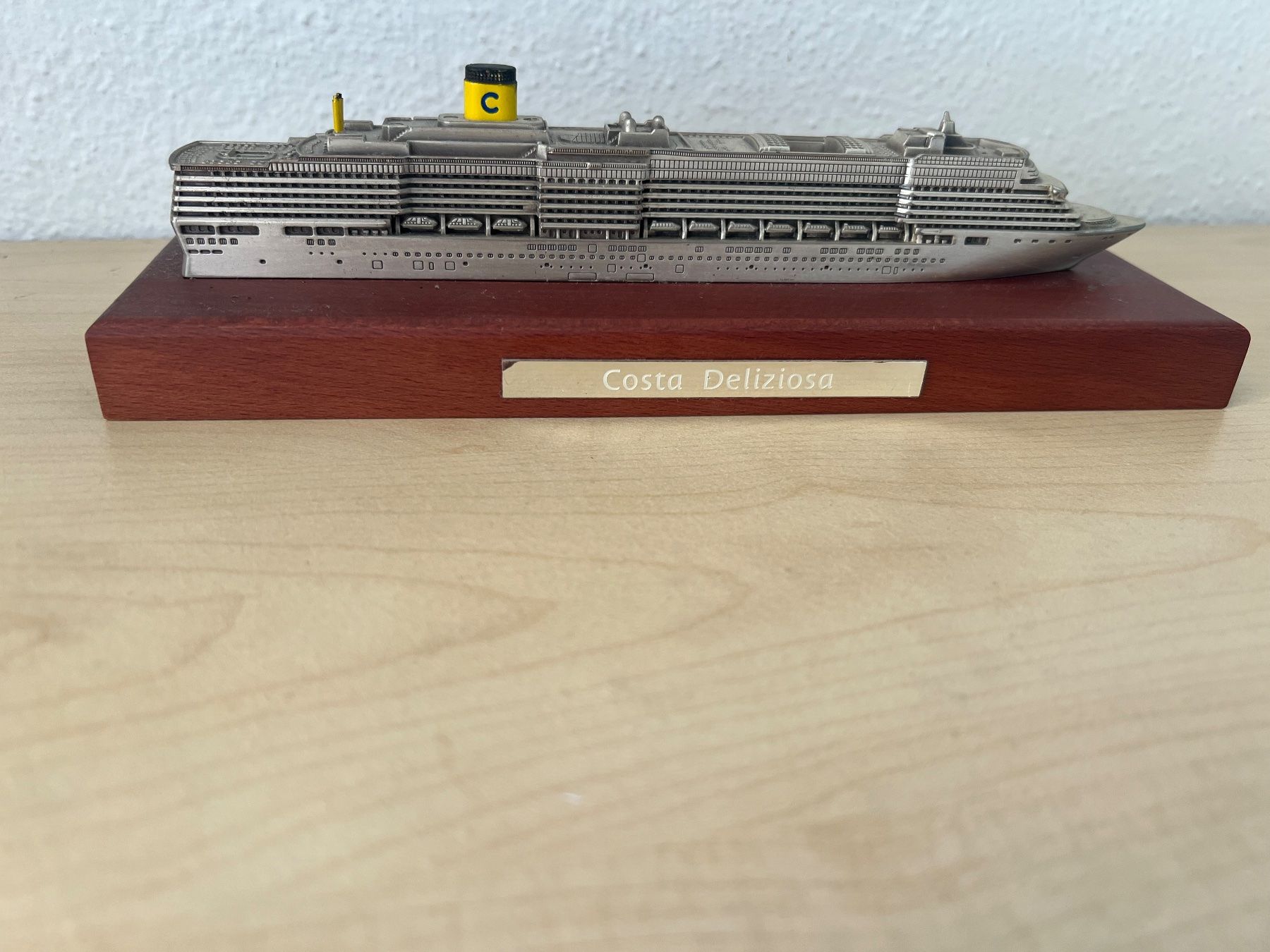 Kit di modellismo & Modellini statici: Modellschiff Costa Deliziosa – Nuovo (secondo la descrizione) da frauenfeld venduto da tia01
