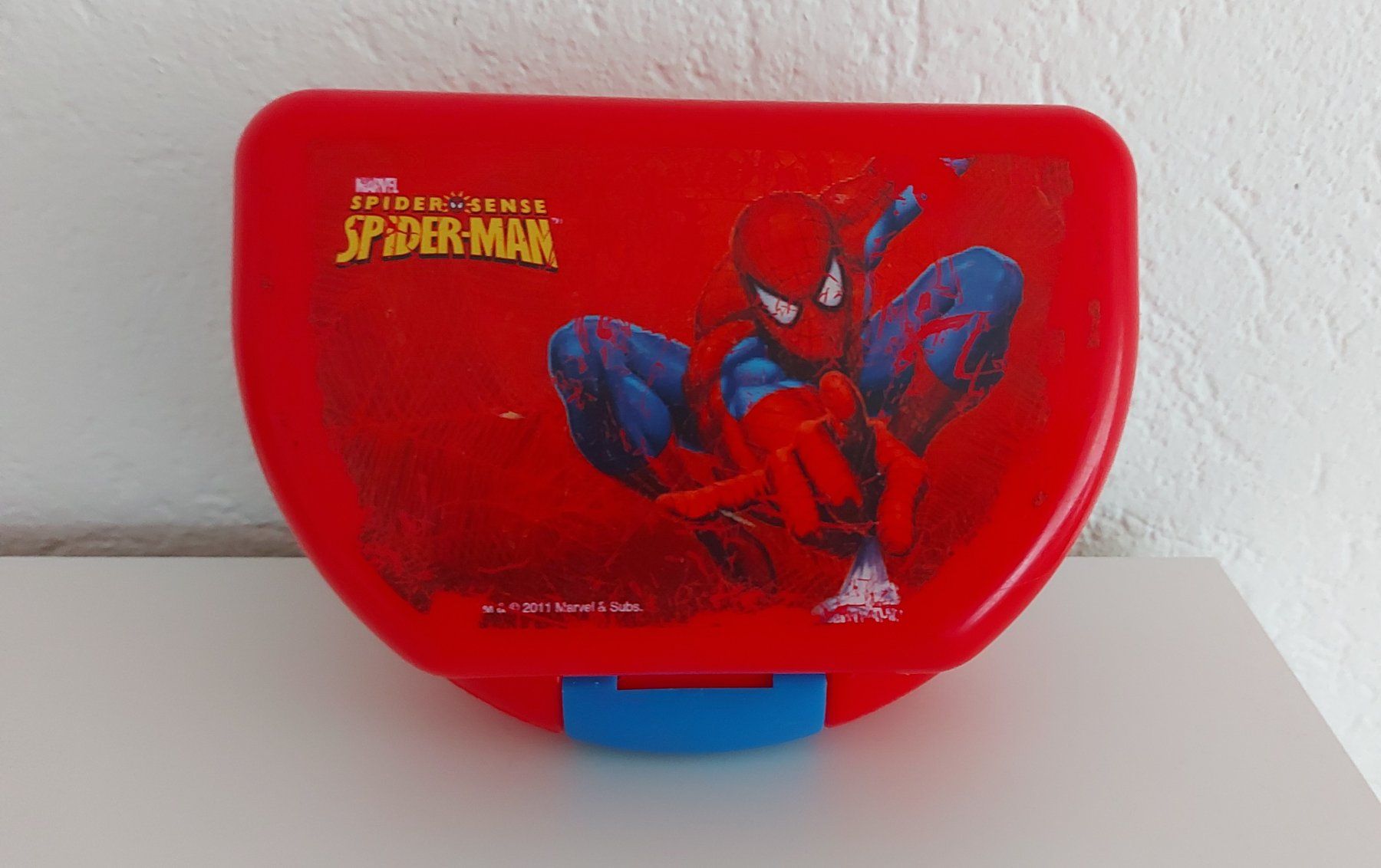 Disney Contenitori & Simili: Znünibox "Spiderman" + Becher " Lego" – Usato da Wabern venduto da Irakene 2