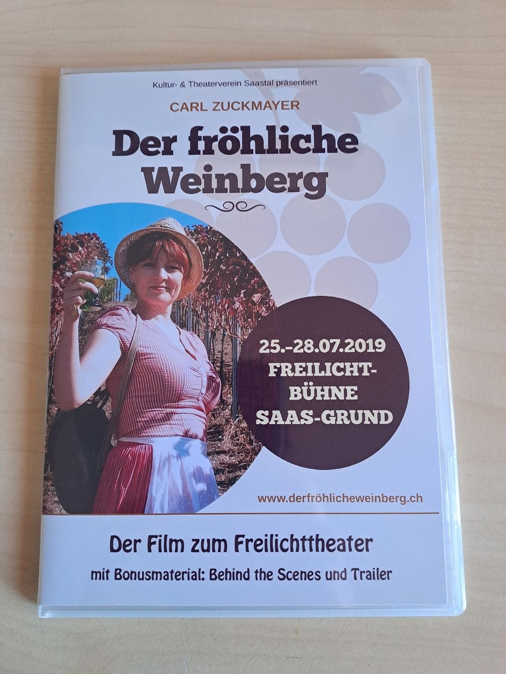 Tutti i DVDs: Der fröhliche Weinberg – Nuovo (secondo la descrizione) da Unterbäch VS venduto da boustudy