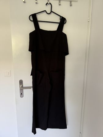 Elegant Black Summer Jumpsuit - Perfect for the Season!