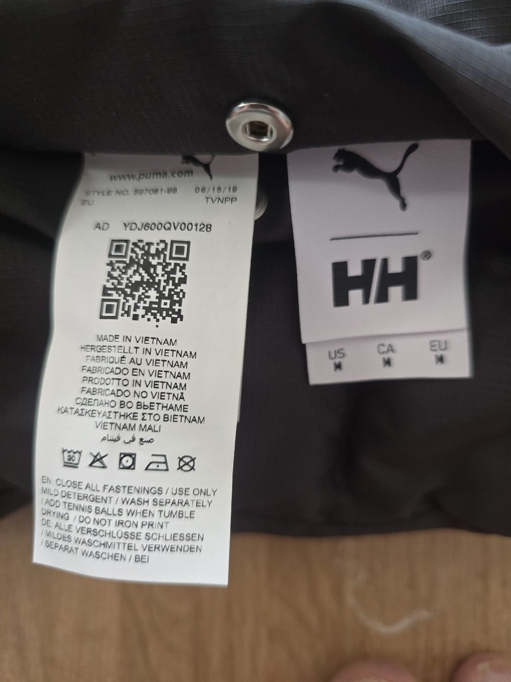 Puma Giacche: Doudoune Réversible Puma x Helly Hansen, Taille M!  – Usato da Mont-sur-Lausanne venduto da Didinho 3