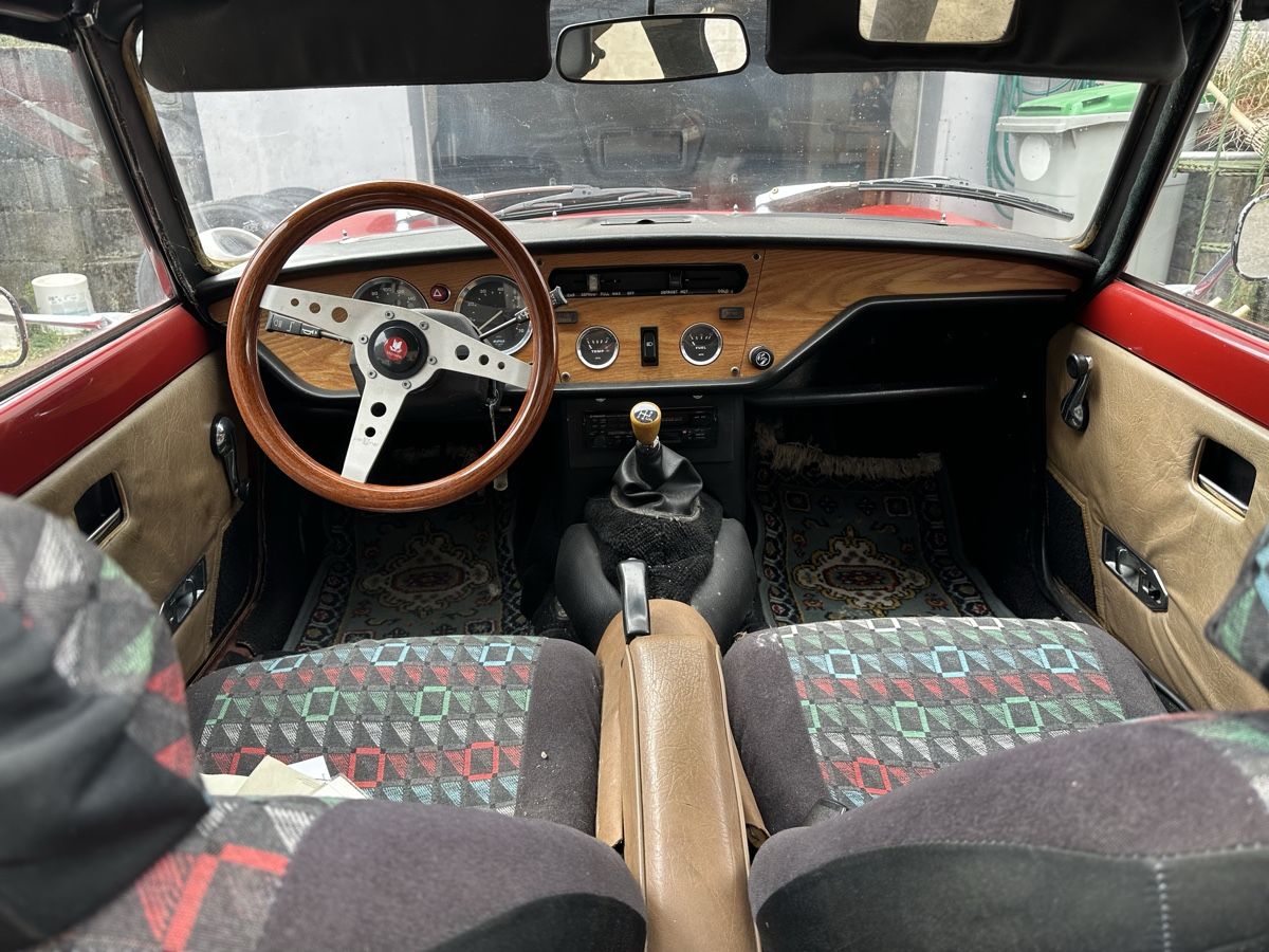 Triumph Autos: triumph spitfire 1500 – Défectueux à Uttigen par edu_jn6l 3