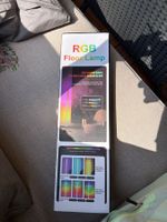 RGB Stehlampe - Stimmungsvolle Beleuchtung für Zuhause!