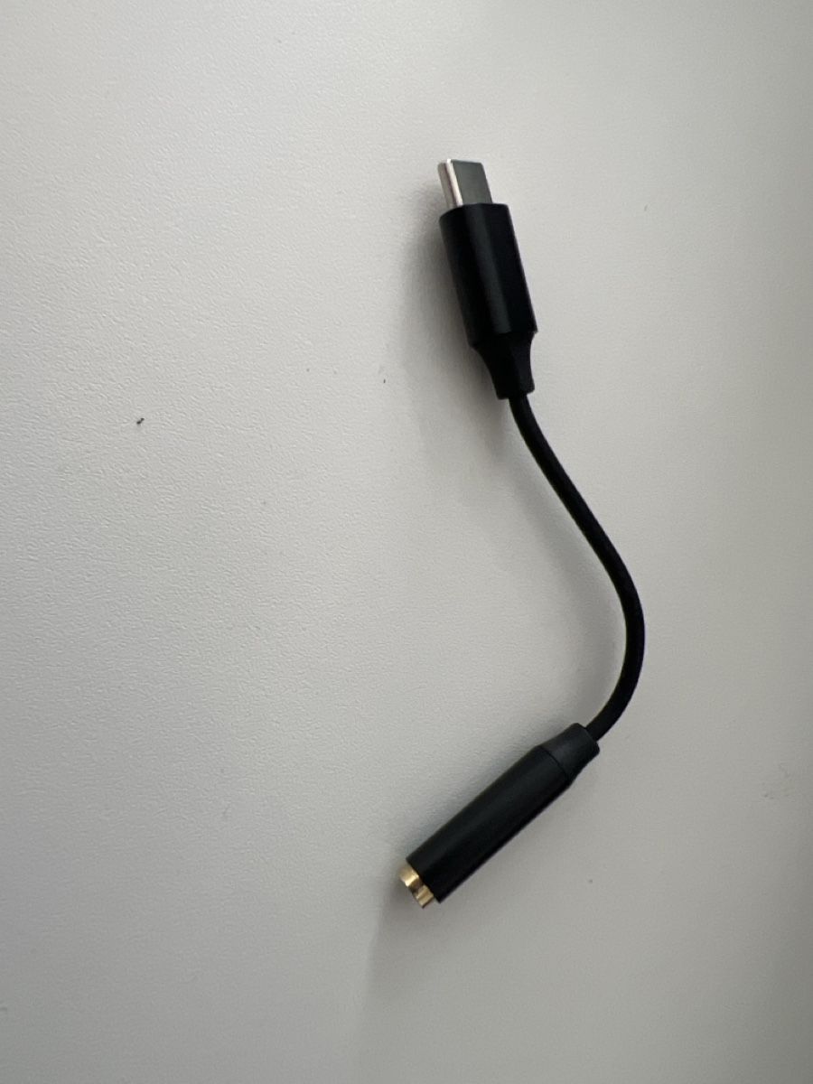 Unità & Adattatore: USB-C to 3.5mm Audio Adapter Cable Black – Nuovo (secondo la descrizione) da Genève venduto da nic_ss9x