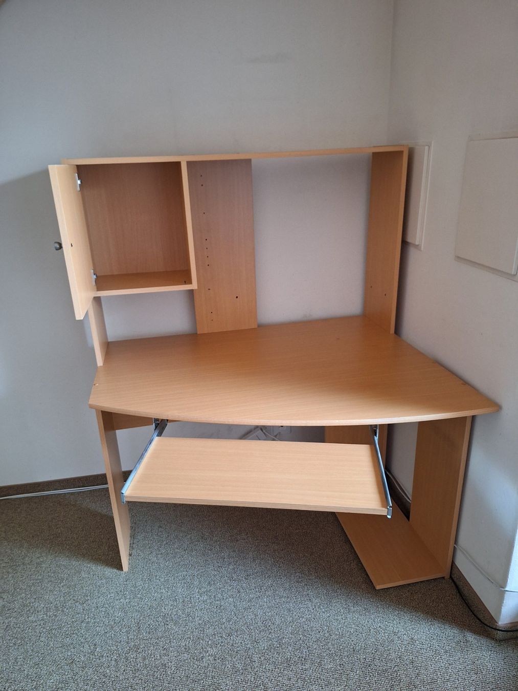 Bureaux: Bürotisch/Computertisch – D'occasion à Wohlen AG par trixlij 1