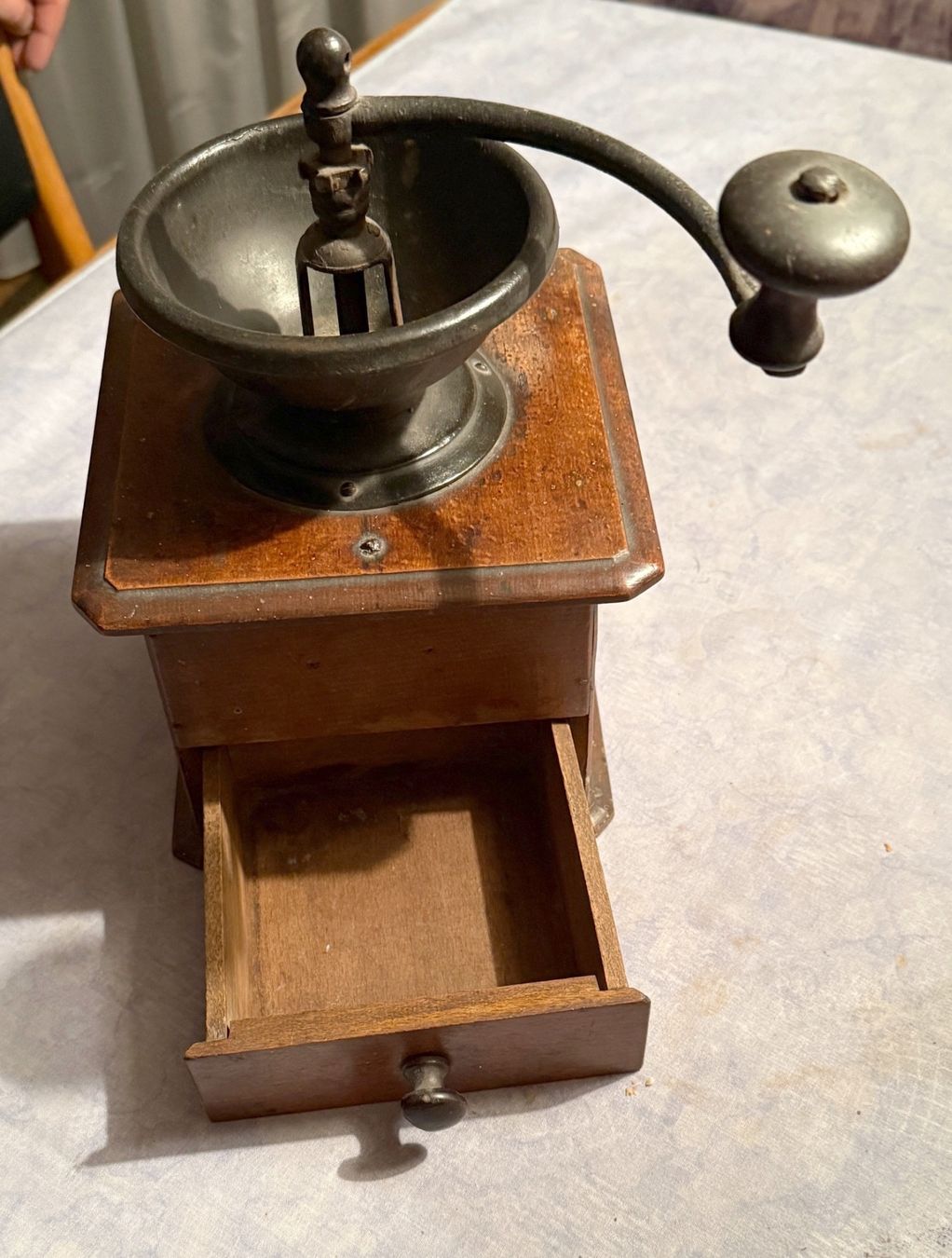 Appareils de cuisine: Kaffeemühle antike – D'occasion à Samedan par Gischpel25 5