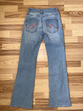 Hell Blaue Bootcut Jeans